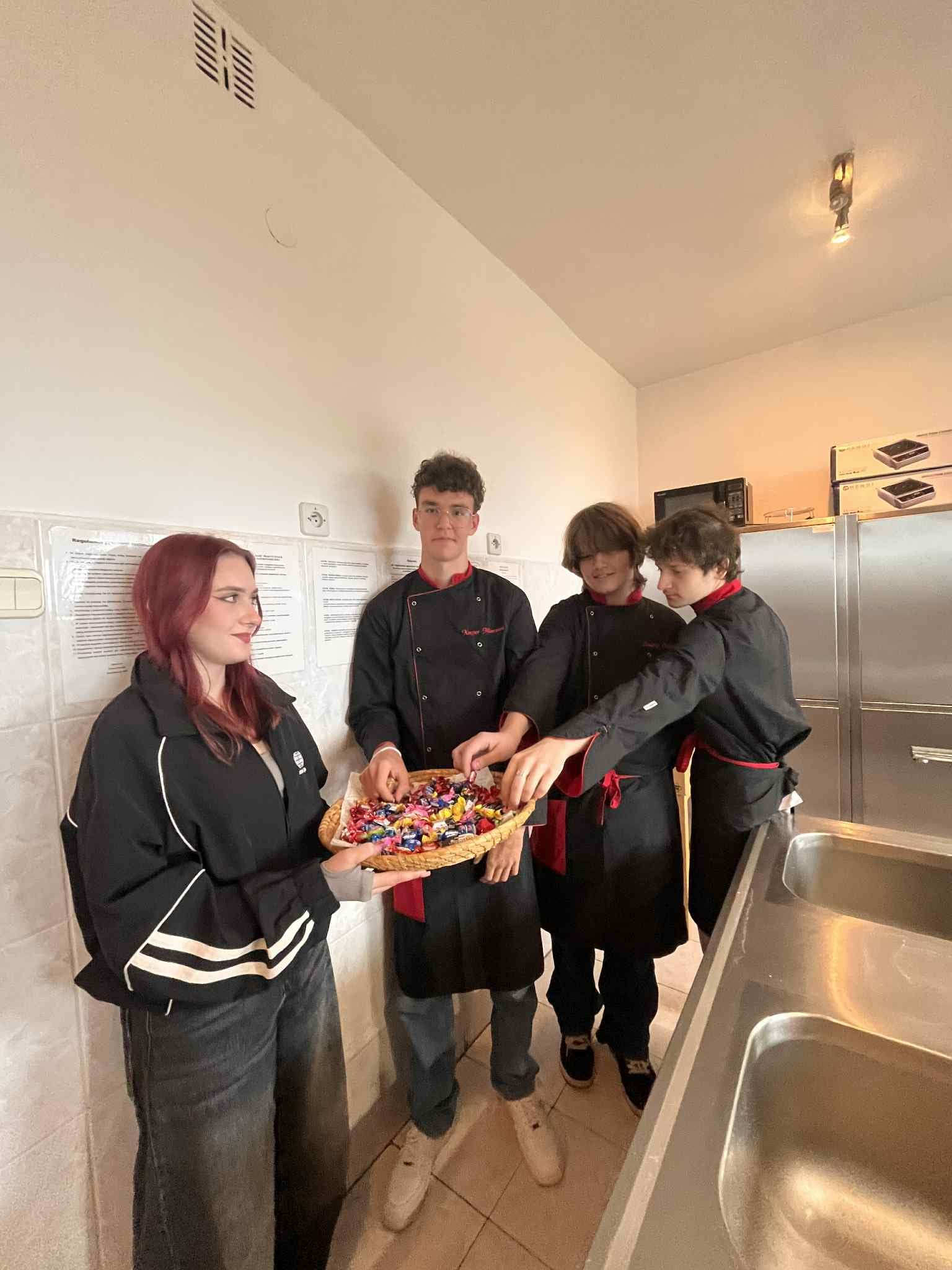 Messenger creation 0AC59549 9BC8 4F43 8B4E AAA66404C789