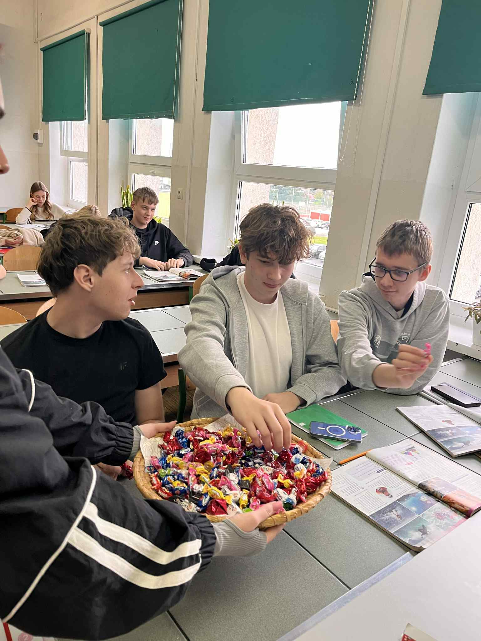 Messenger creation 95F147DA 5EAA 4676 A21E BF6114776287